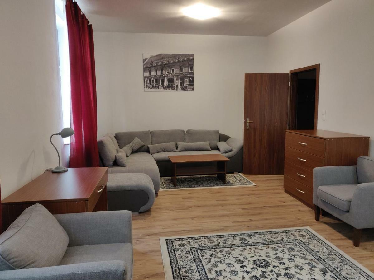 Penzion Sessler *** Trnava Bagian luar foto